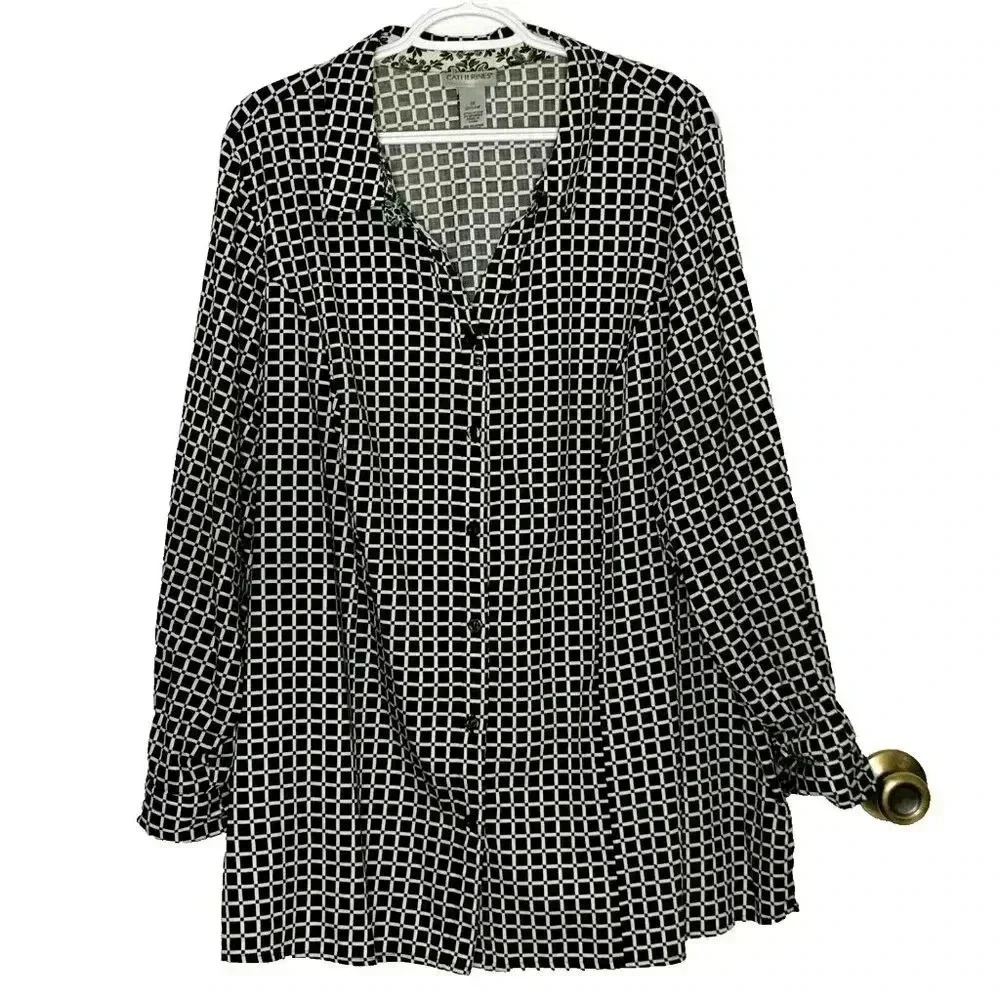 Catherines 2X Button Up Top Tunic Roll Tab Sleeve Black White Windowpane Plaid